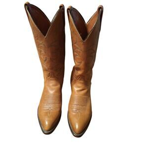 Eldorado men's boots 8.5 D light brown
